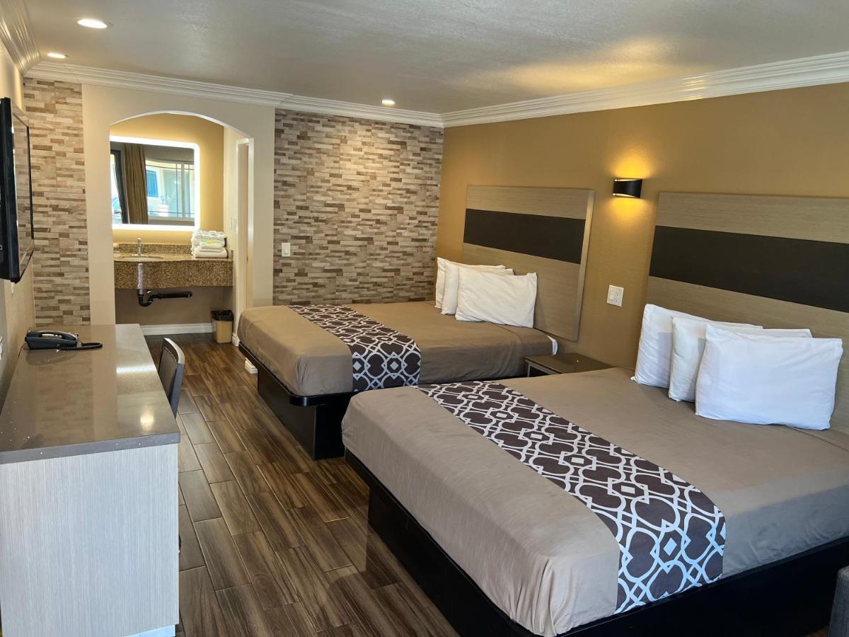 Walnut Inn & Suites Вест-Ковіна Екстер'єр фото
